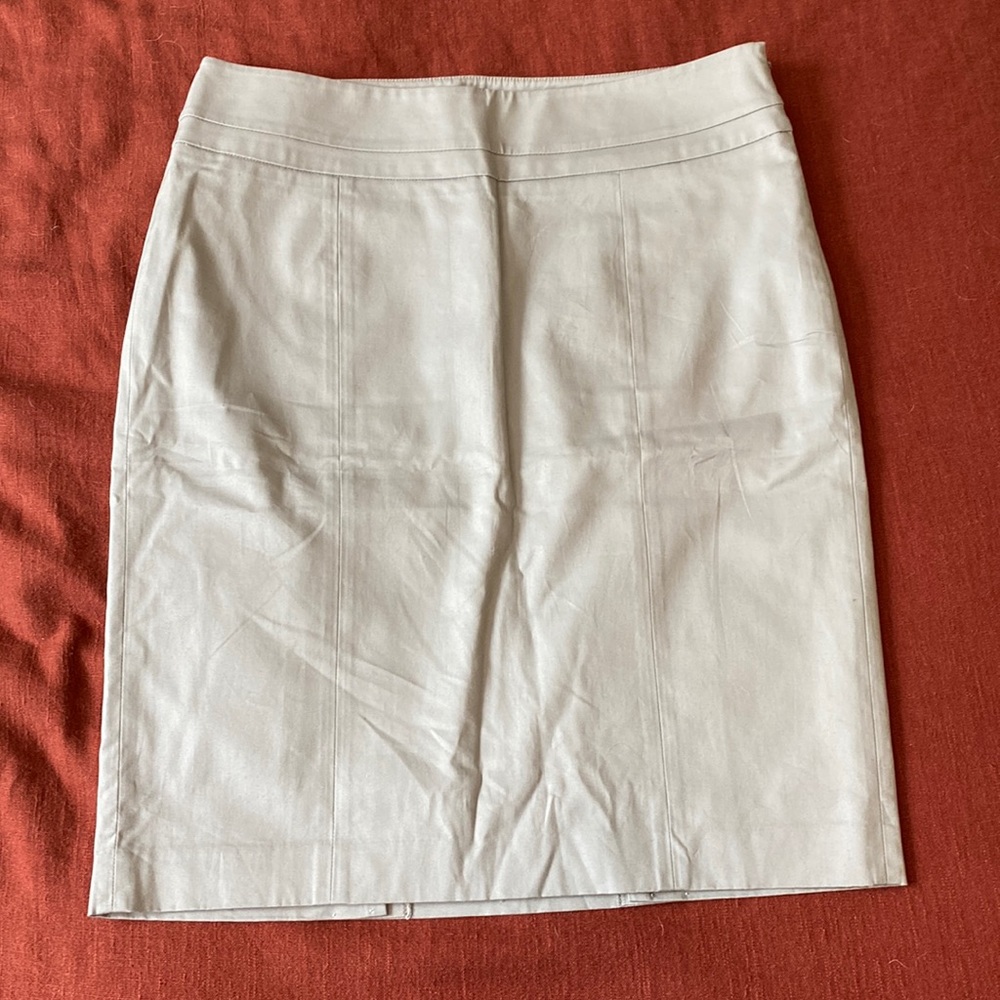 LOFT KNEE LENGTH PENCIL SKIRT